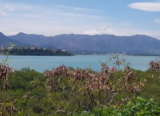 new-caledonia/boulouparis/attraction/les-boucles-de-tina