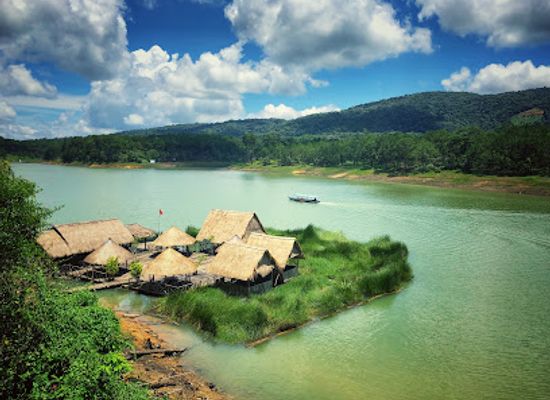 vietnam/southeast/attraction/da-tien-tourist-area