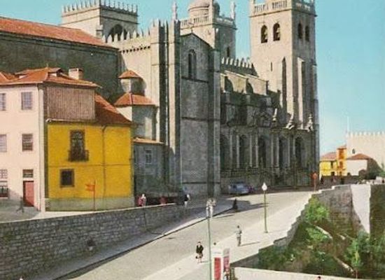 portugal/guimaraes/attraction/calcada-de-vandoma
