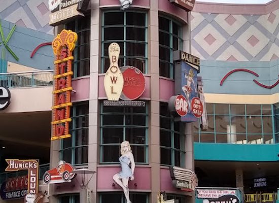 nevada/clark-county/attraction/neonopolis