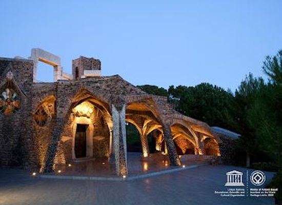 spain/barcelona/attraction/cripta-de-la-colonia-guell