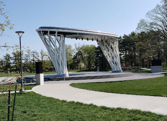 iowa/urbandale/attraction/des-moines-water-works-park