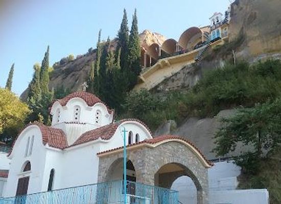 greece/peloponnese/attraction/moni-kremastis