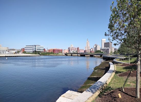 rhode-island/blackstone-river-bikeway/attraction/providence-river-walk