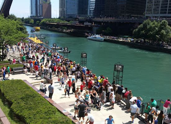 illinois/chicago/attraction/riverwalk