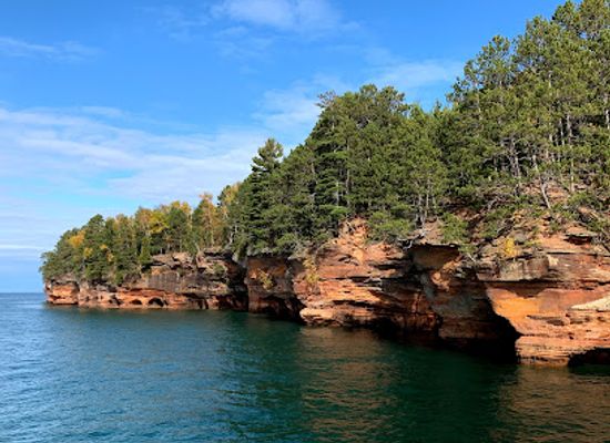 wisconsin/apostle-islands/attraction/apostle-islands-maritime-cliffs-state-natural-area