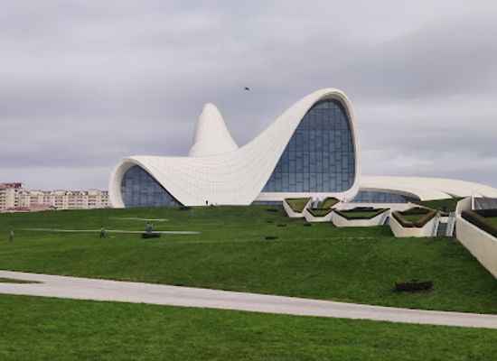 azerbaijan/baku/attraction/i-love-baku-sign