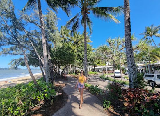australia/cairns/palm-cove/attraction/palm-cove-beach