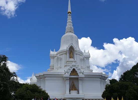 thailand/phetchabun-mountains/attraction/kanchanapisek-pagoda