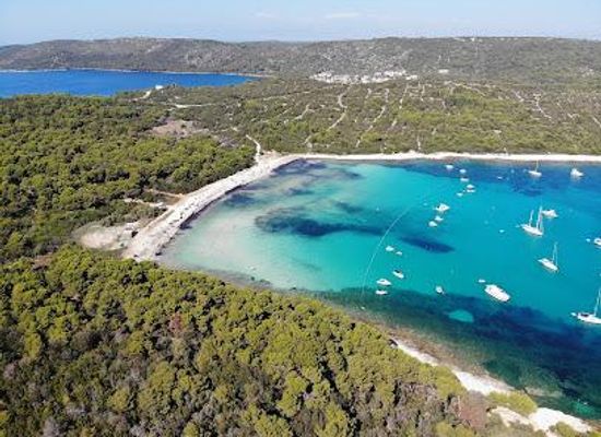 croatia/zadar/attraction/beach-sakarun