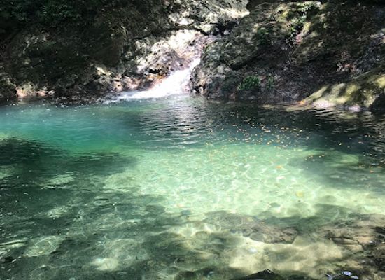 honduras/cayos-cochinos/attraction/las-posas-de-mazapan