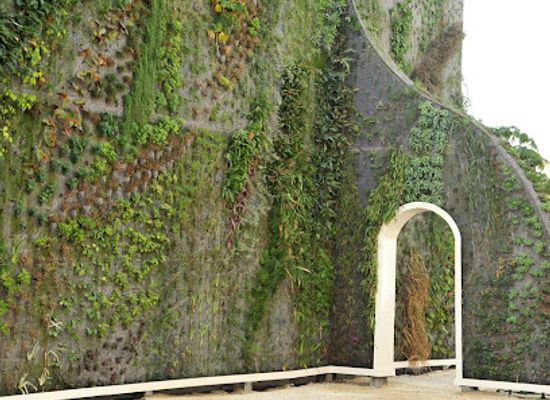 bahrain/manama/attraction/vertical-garden
