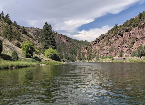 utah/flaming-gorge-national-recreation-area/attraction/little-hole-recreation-area