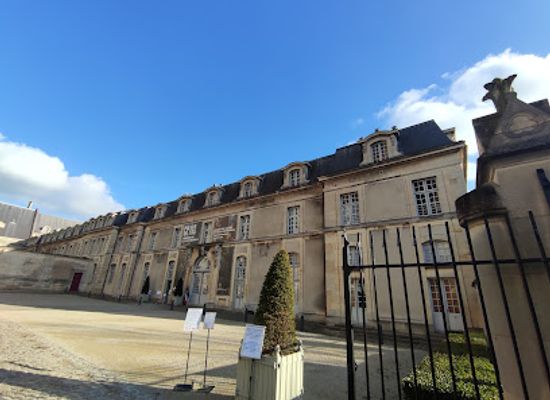 france/reims/cernay-jamin/attraction/palais-du-tau