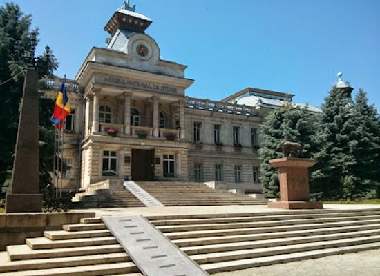 romania/moldova-area/attraction/national-history-museum-of-moldova