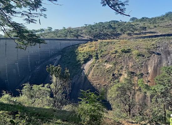 zimbabwe/masvingo/attraction/kyle-dam-wall