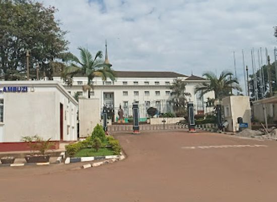 uganda/kampala/attraction/kabaka-ronald-muwenda-muebii-ii-statue