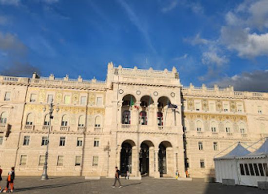 italy/friuli-venezia-giulia/attraction/unity-of-italy-square