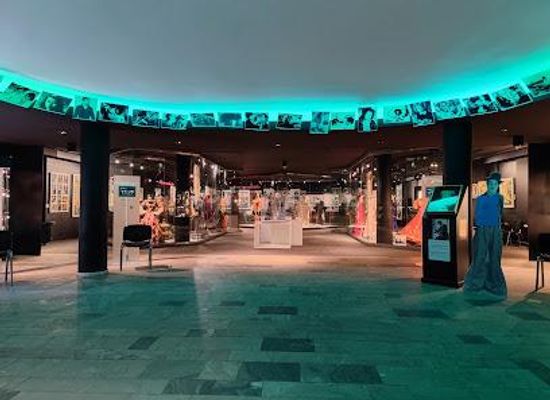 germany/dusseldorf/attraction/filmmuseum-dusseldorf