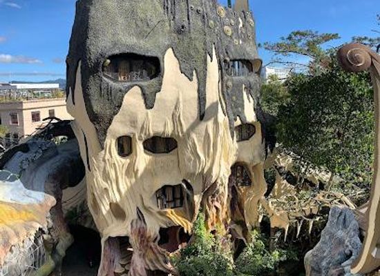 vietnam/dalat/attraction/crazy-house-biet-thu-du-lich-hang-nga