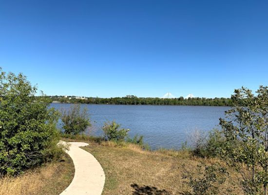 illinois/river-bend/attraction/audubon-center-at-riverlands