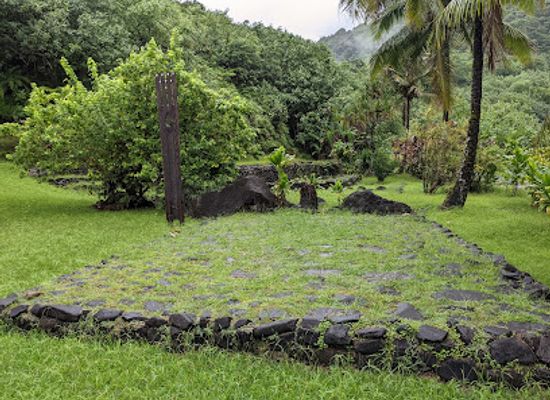 french-polynesia/tahiti/mahina/attraction/marae-fare-hape