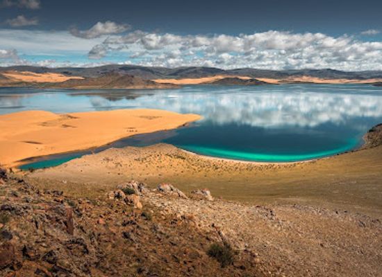 mongolia/khar-nuur/attraction/ulaagchiin-khar-lake