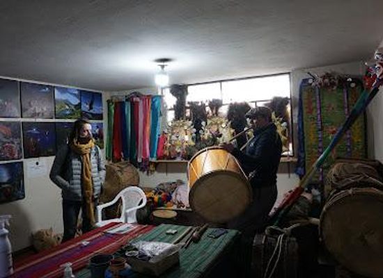 ecuador/ambato/attraction/kuntur-wasi-galeria-de-arte-el-condor-enamorado