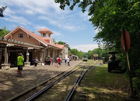 arkansas/eureka-springs/attraction/eureka-springs-north-arkansas-railway