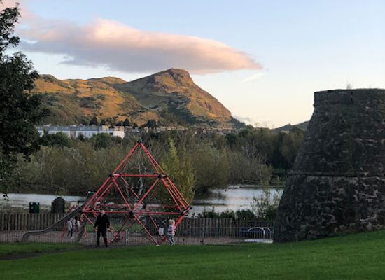 united-kingdom/east-lothian/attraction/lochend-park