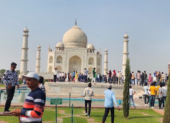 india/agra/attraction/taj-riverside