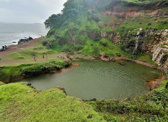 india/goa-beaches/attraction/heart-lake