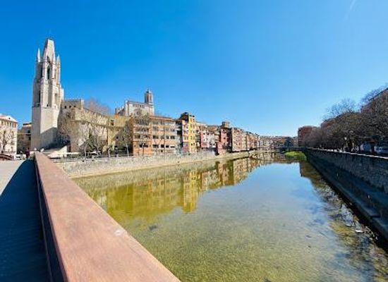 spain/girona/attraction/pont-de-sant-feliu