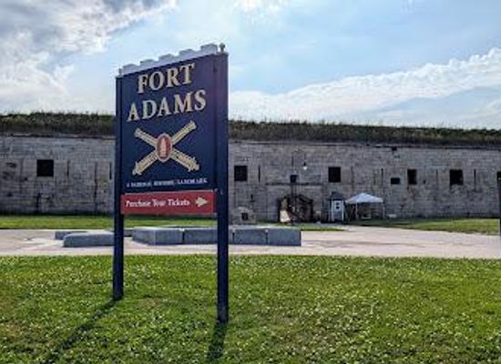 rhode-island/providence/attraction/fort-adams-state-park