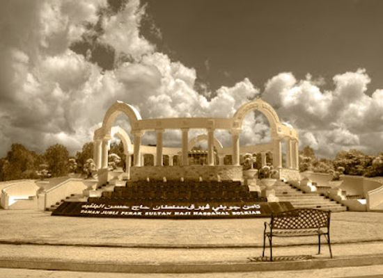 brunei/tutong-district/attraction/taman-jubli-perak