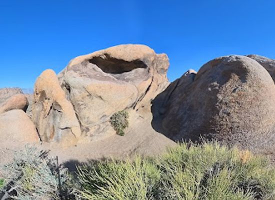 california/sierra-nevada/attraction/mobius-arch