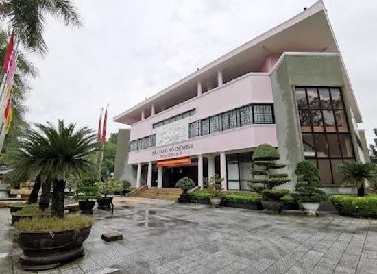 vietnam/hue/attraction/ho-chi-minh-museum