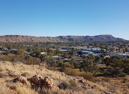australia/macdonnell-ranges/attraction/anzac-hill