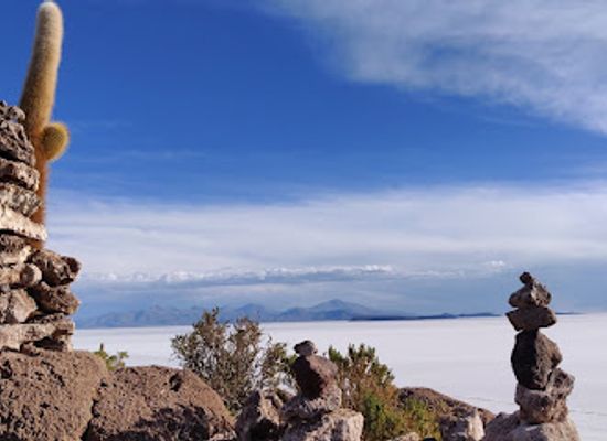 bolivia/salar-de-uyuni/attraction/arco-de-coral