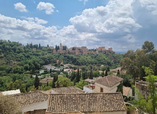spain/granada/sacromonte/attraction/mirador-de-la-vereda-de-enmedio