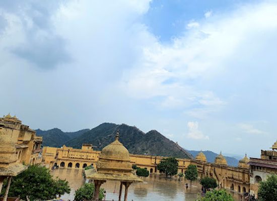 india/rajasthan/attraction/sheesh-mahal-amber-fort