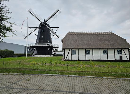 denmark/south-zealand/attraction/ejegod-windmill