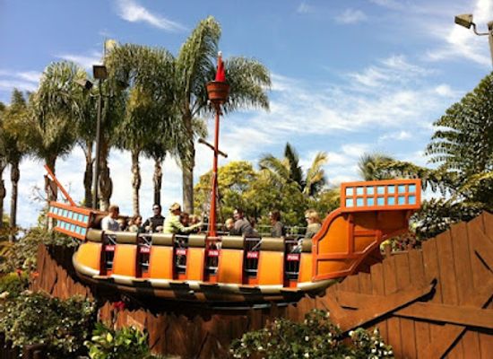 california/oceanside/attraction/pirate-shores