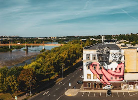 lithuania/kaunas/attraction/the-wise-old-man