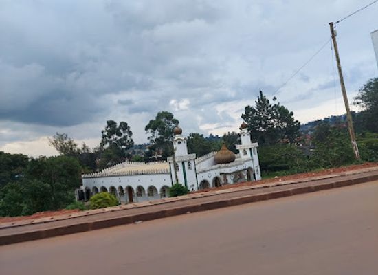 uganda/fort-portal/attraction/lugard-monument