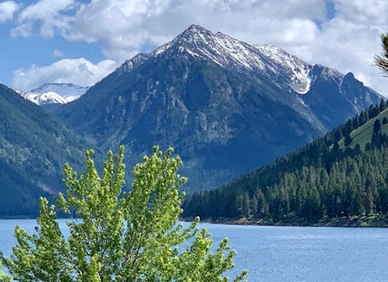 oregon/wallowa-lake/attraction/jo-paddle-north-end-meeting