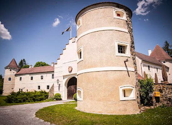 austria/waldviertel/attraction/gut-ottenstein-bio-landgut