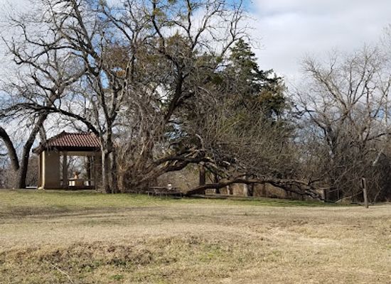 oklahoma/great-plains-country/attraction/chickasaw-national-recreation-area