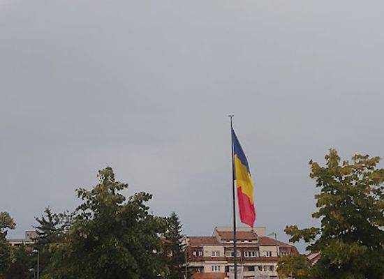 romania/ramnicu-valcea/attraction/drapelul