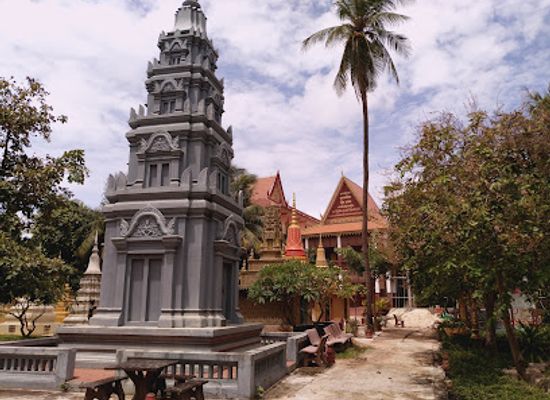 cambodia/siem-reap/downtown-siem-reap/attraction/wat-damnak